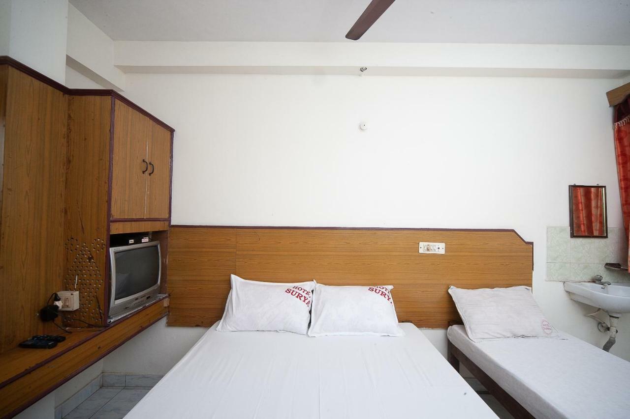 Spot On 38565 Hotel Surya Thiruvengadam St Madrás Exterior foto