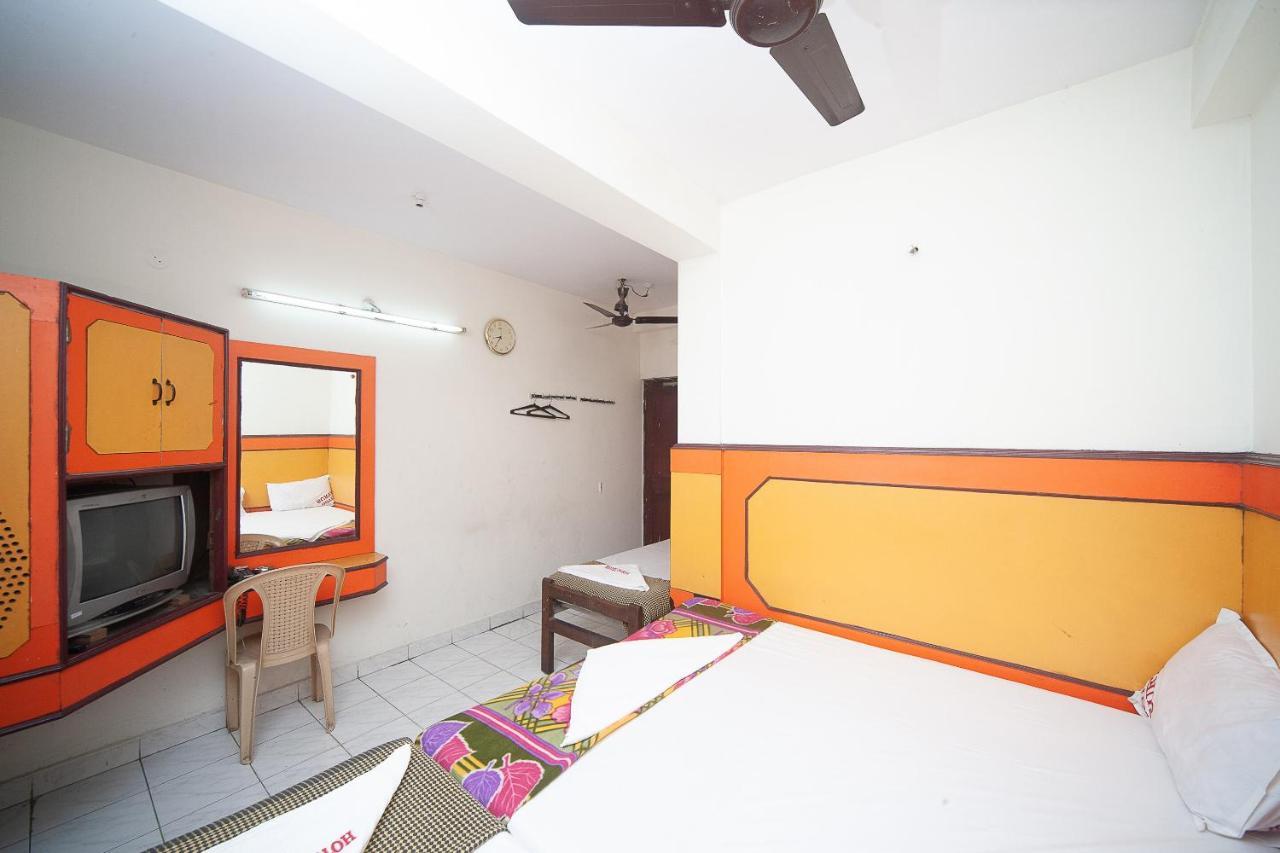 Spot On 38565 Hotel Surya Thiruvengadam St Madrás Exterior foto